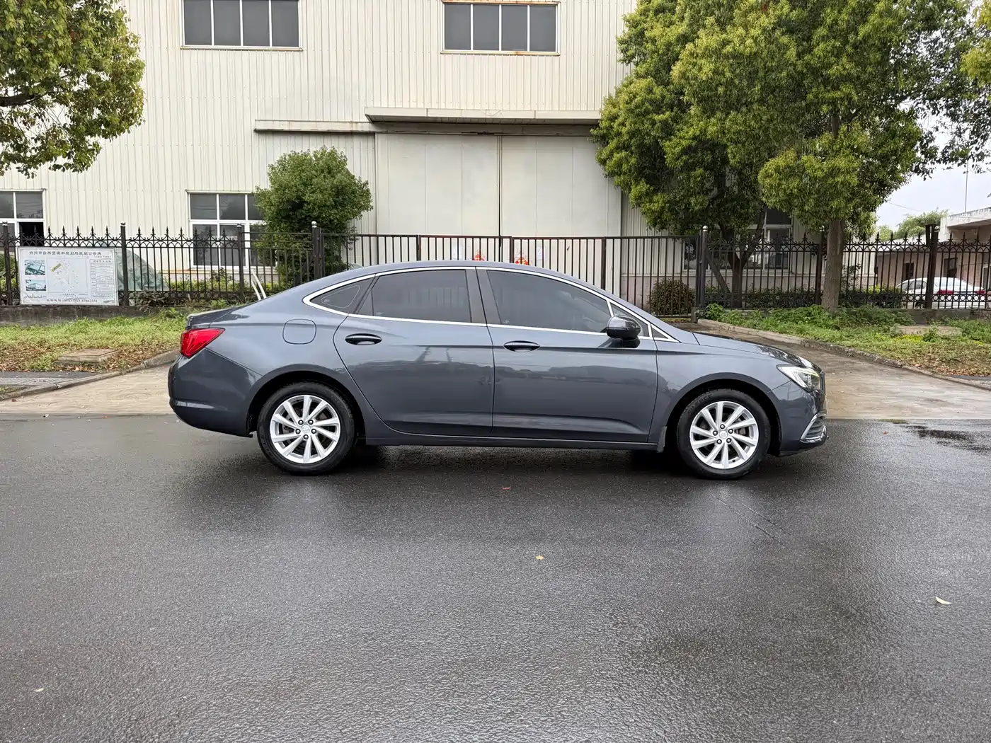 Buick Verano 2018 Sedan 15S Automatic Leading фото 4