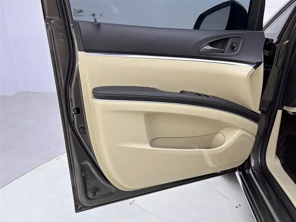 Buick GL8 2023 Facelift Land Business Class Luxury фото 17