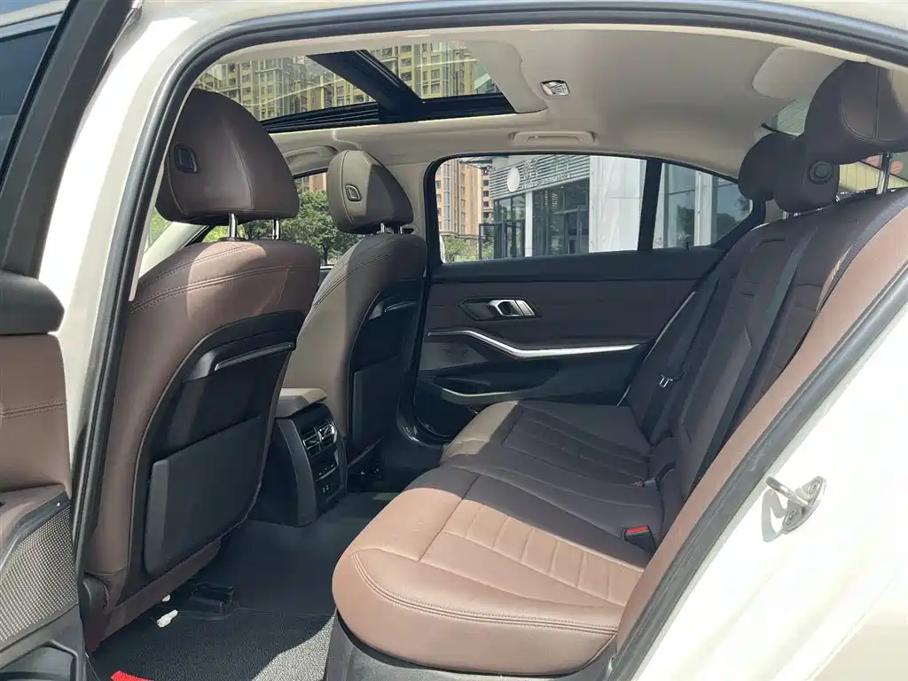BMW 3 Series 2020 Facelift 325Li xDrive M Sport Package фото 18
