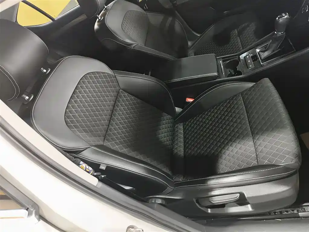 Škoda Superb 2016 TSI280 DSG Pioneer Edition фото 20