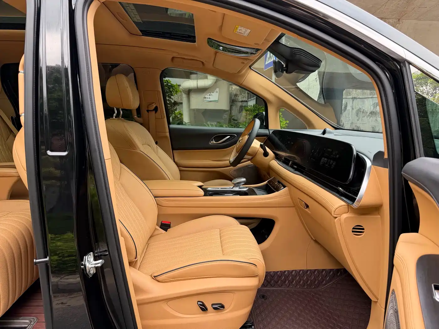 Voyah Auto Voyah Dreamer 2022 Low-carbon Dream+Smart Package фото 25