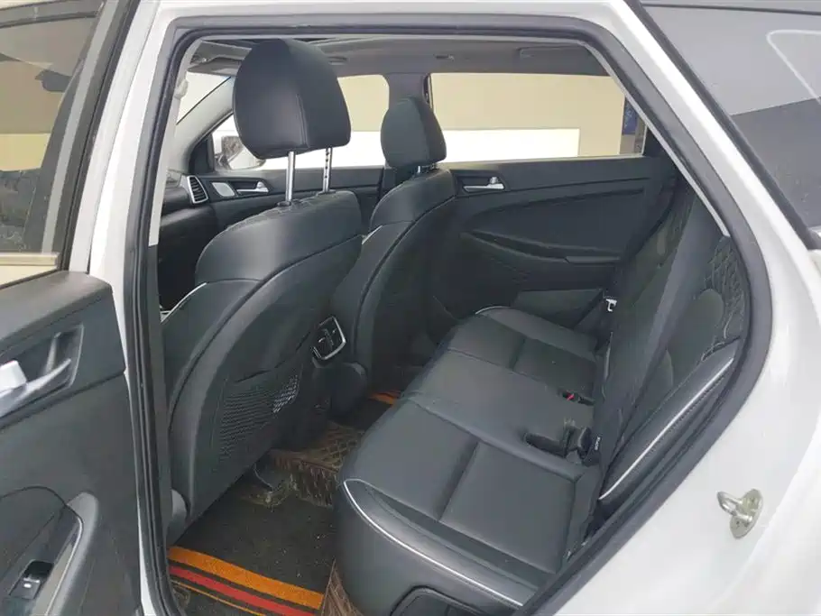 Hyundai Tucson 2019 280TGDi Dual-clutch 2WD Fashion Edition China VI фото 11