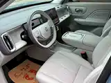 Photo 4 - Leapmotor B10