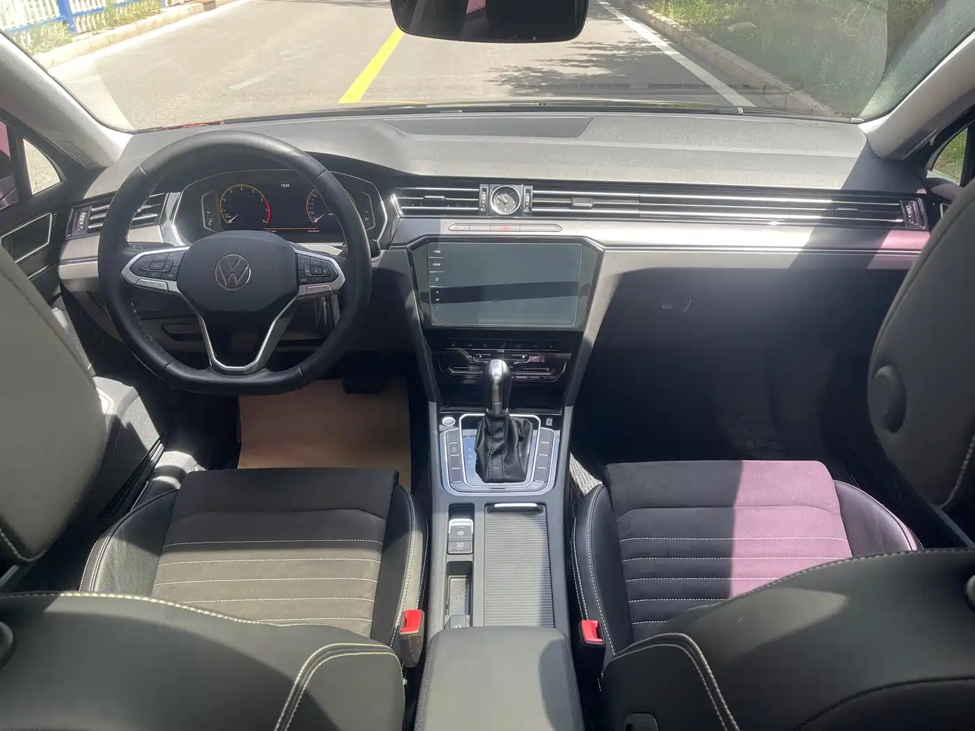 Volkswagen Magotan 2020 330TSI DSG Luxury фото 8