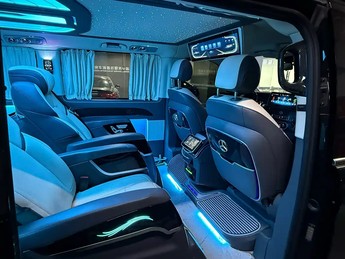 Mercedes-Benz Vito 2024 2.0T Elite 9-Seater фото 5
