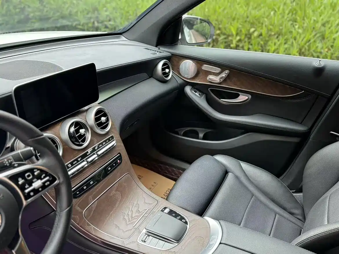 Mercedes-Benz GLC 2020 GLC 300 L 4MATIC Dynamic фото 7