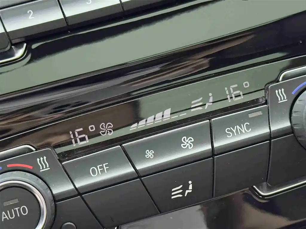 BMW X1 2020 sDrive25Li Leading Model фото 16