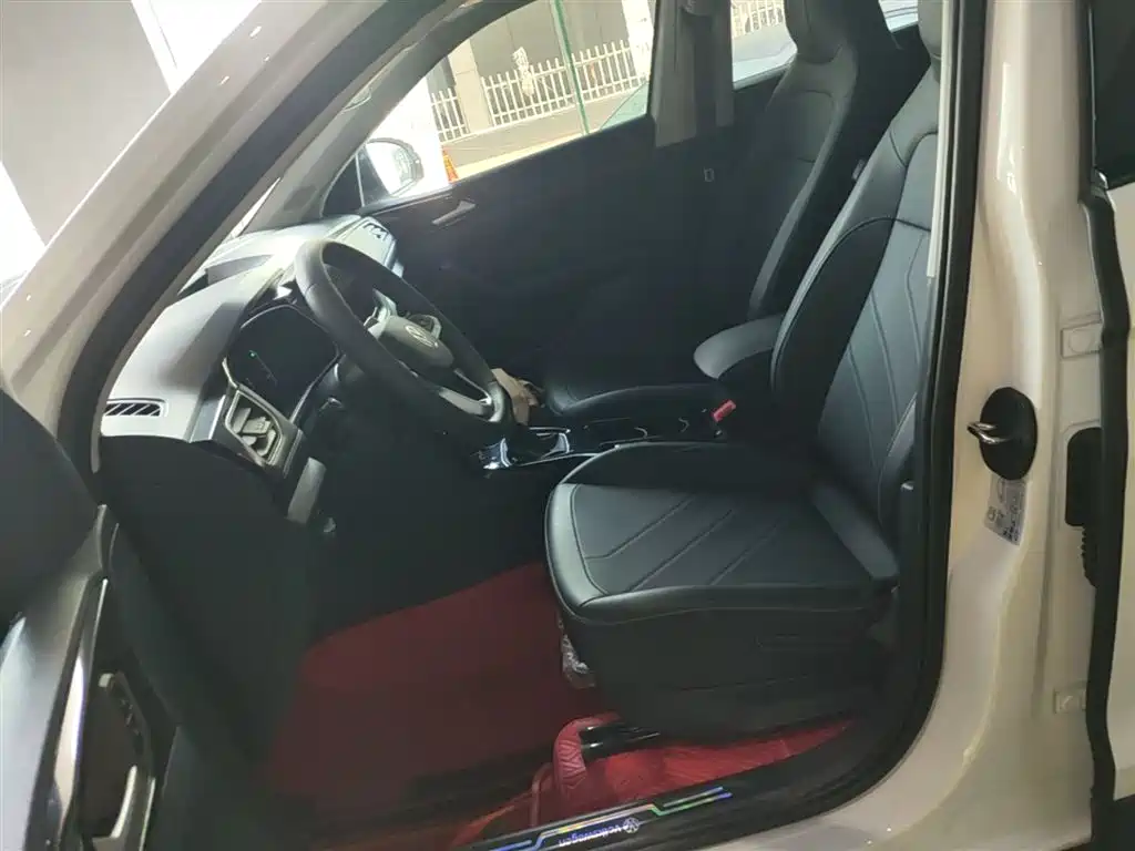 Volkswagen Tharu 2025 New Edge 300TSI Enjoyment Edition фото 15