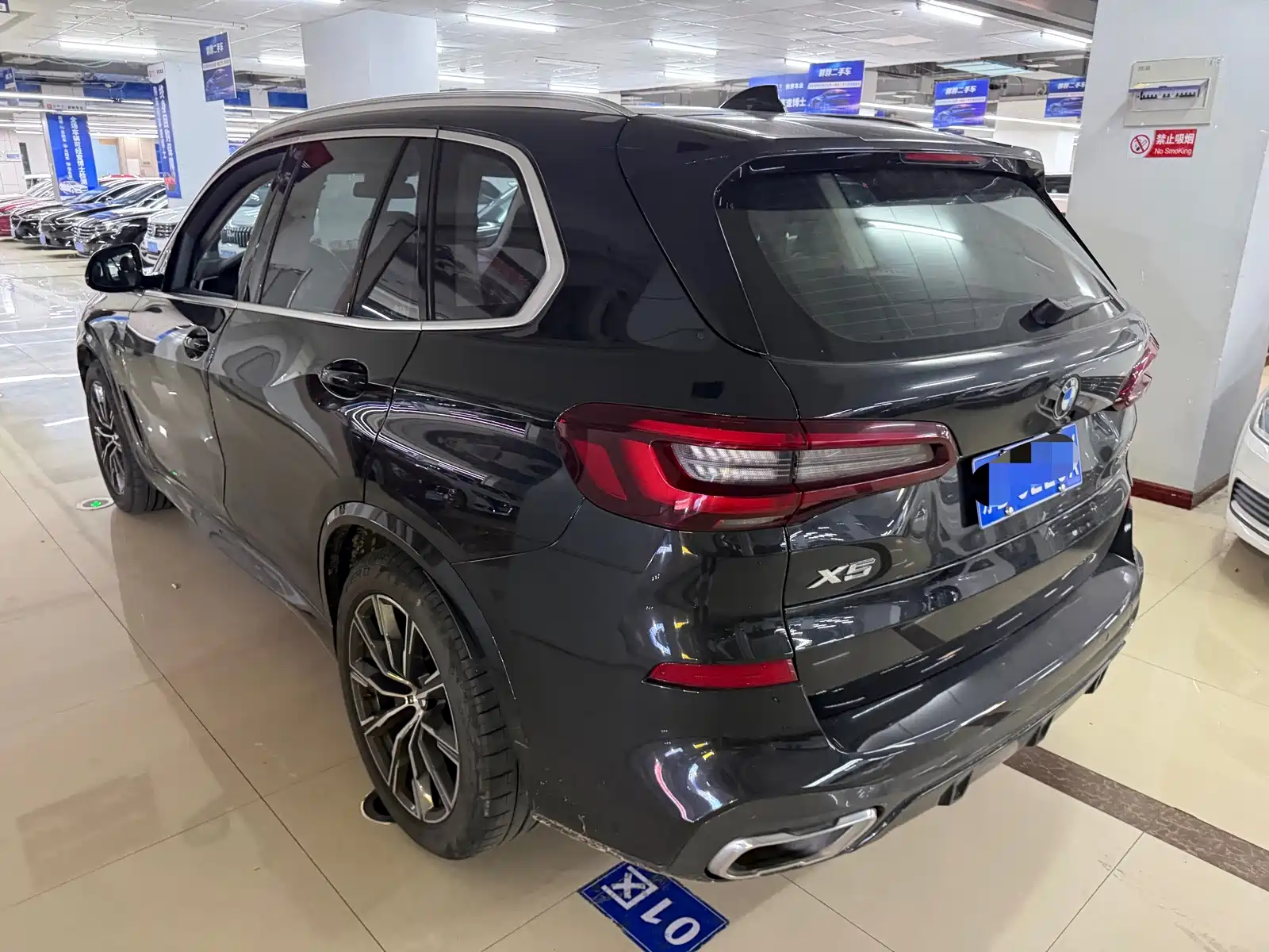 Photo 4 - BMW X5 (Import)