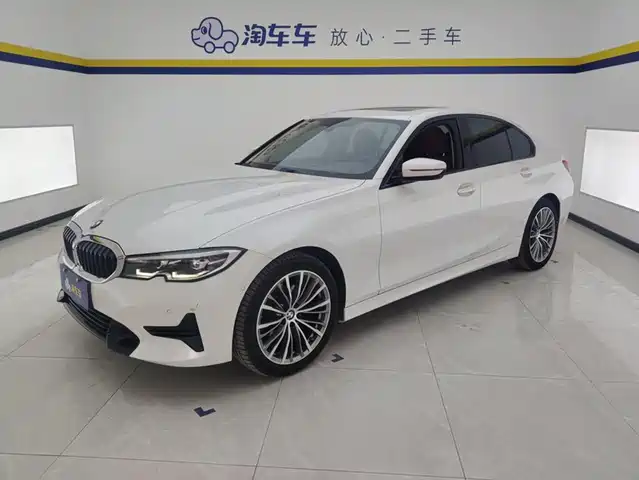 BMW 3 320i, Спорт-пакет