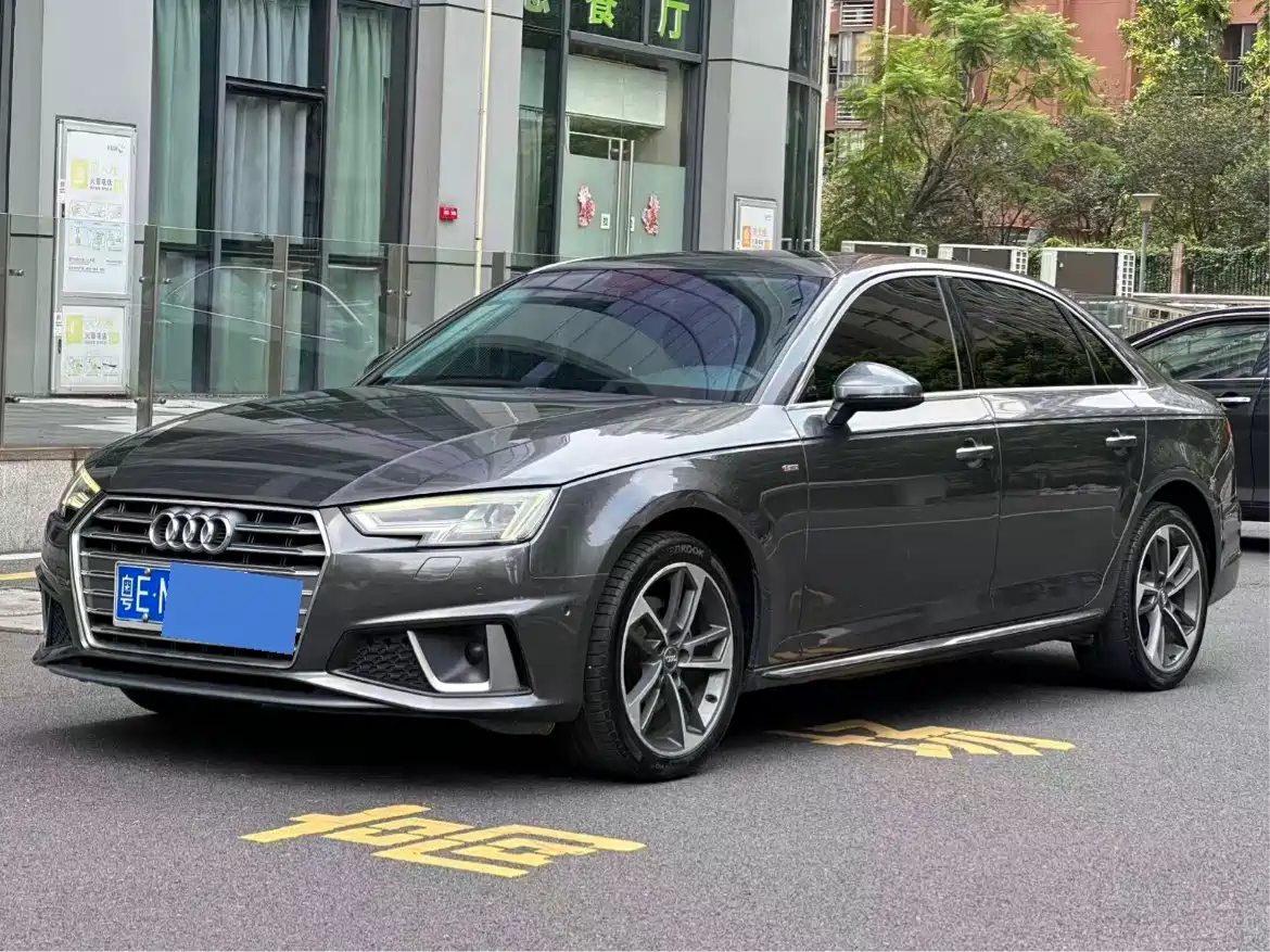 Audi A4L 2019 40 TFSI Sport (China VI) фото 2