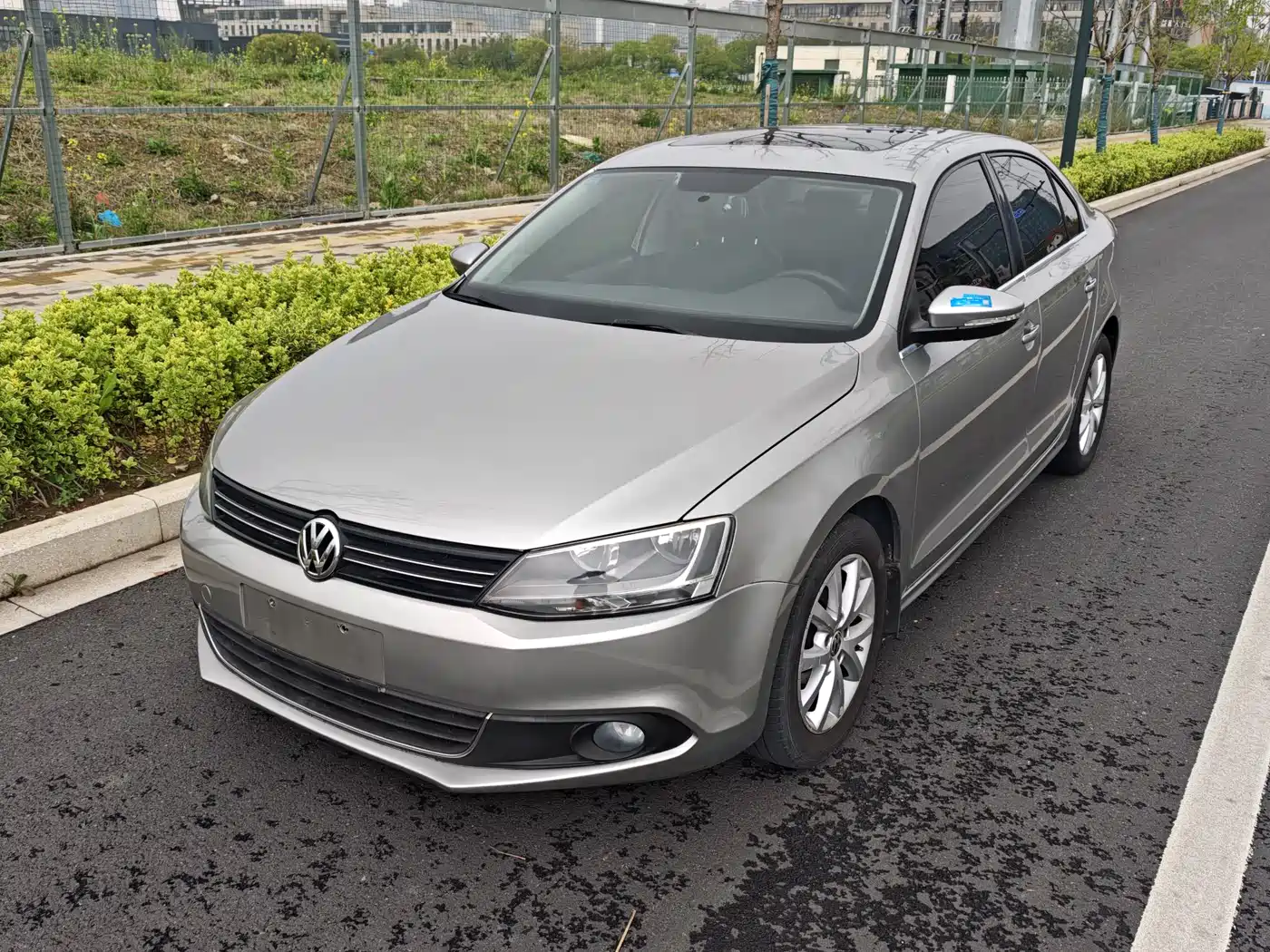 Volkswagen Sagitar 2012 Model 1.6L Automatic Fashion
