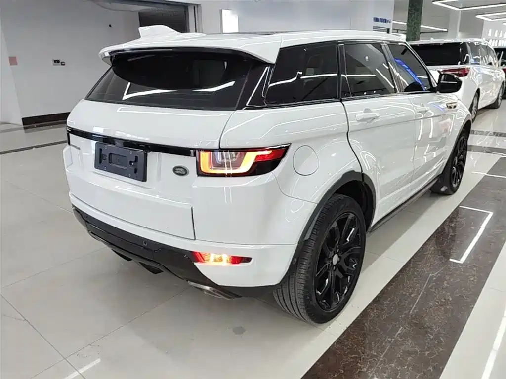 Land Rover Range Rover Evoque 2018 240PS SE DYNAMIC Smart Edition фото 7