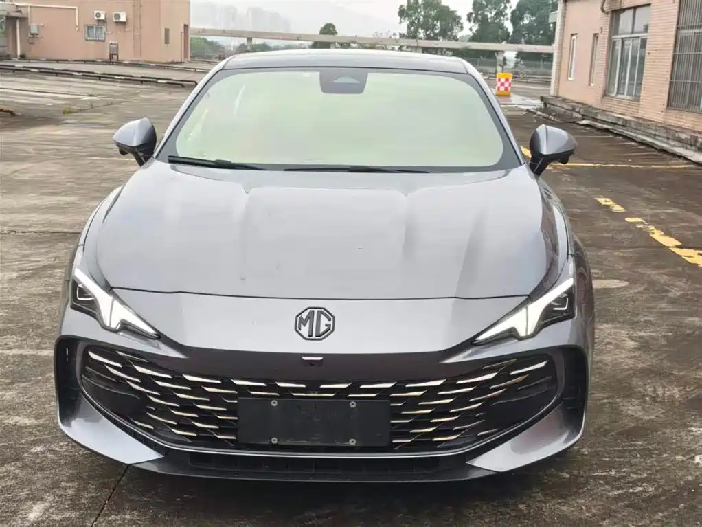 MG MG7 2023 2.0T Automatic Hunting Beauty Premium Edition фото 2