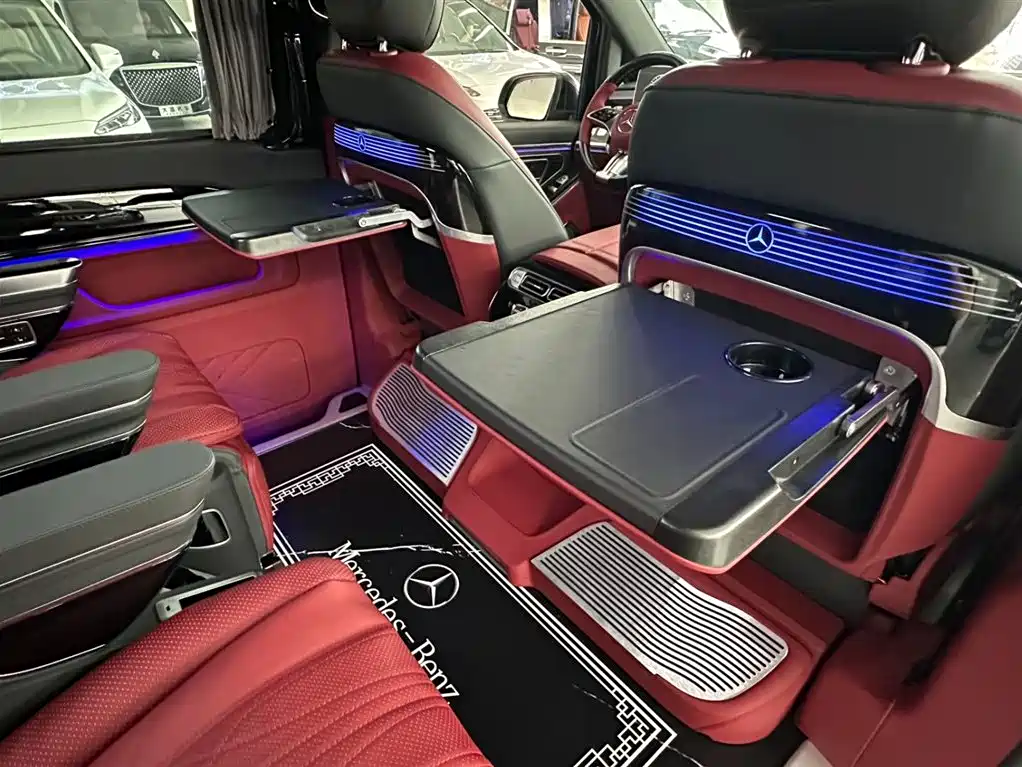 Mercedes-Benz Vito 2024 2.0T Business 7-Seater фото 12
