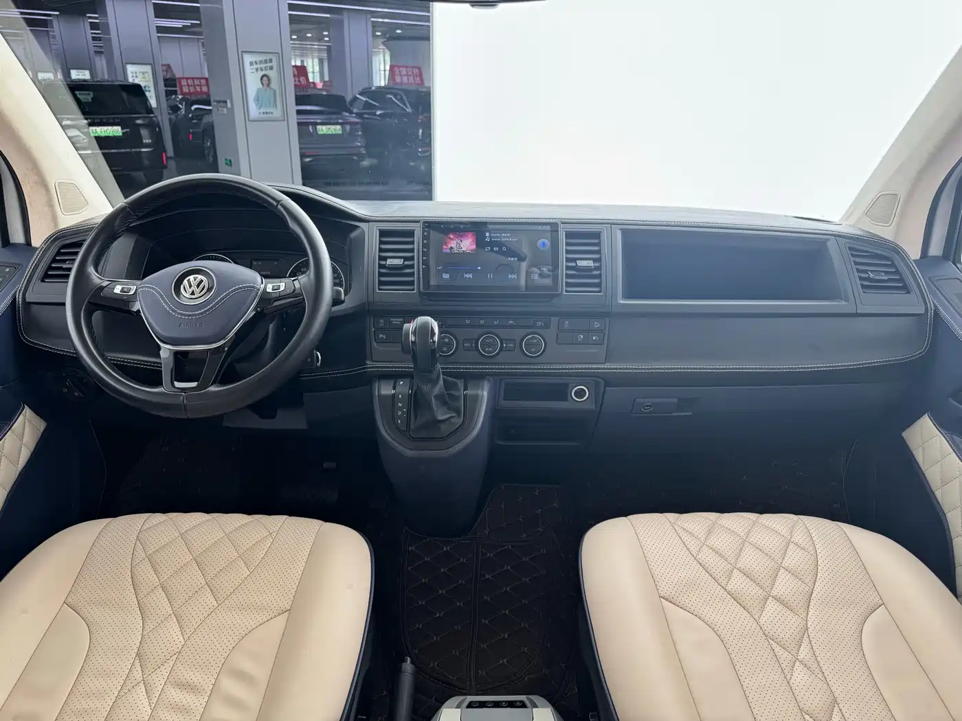 Volkswagen Caravelle 2019 2.0TSI 4WD Comfort 7-seater фото 10