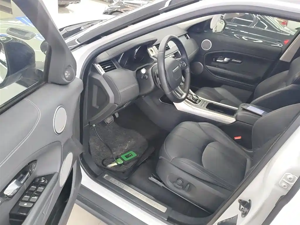 Land Rover Range Rover Evoque 2018 240PS SE DYNAMIC Smart Edition фото 16