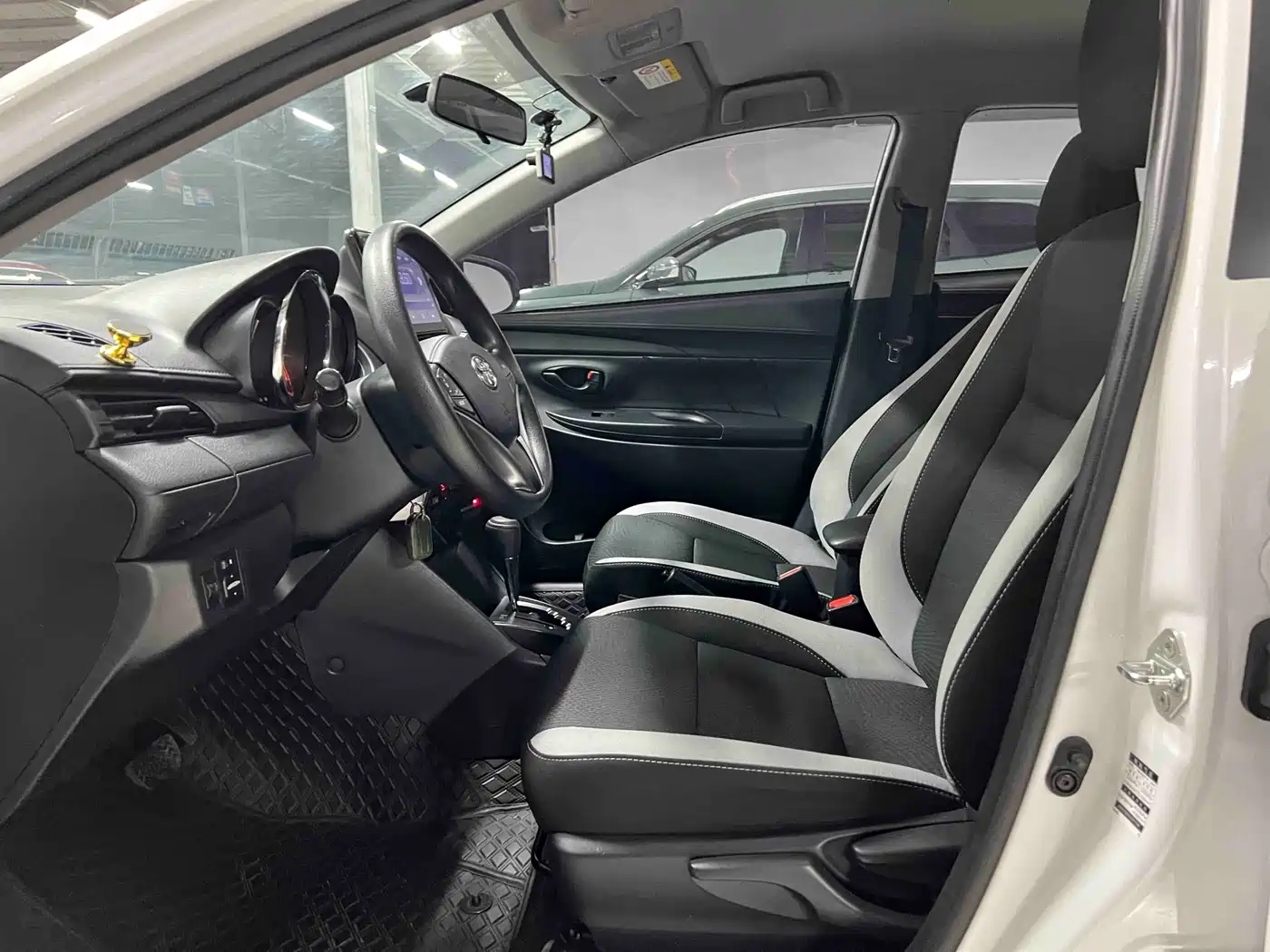 Toyota YARiS L Zhi Xuan 2022 Zhi Xuan X 1.5L CVT Leading PLUS Edition фото 4