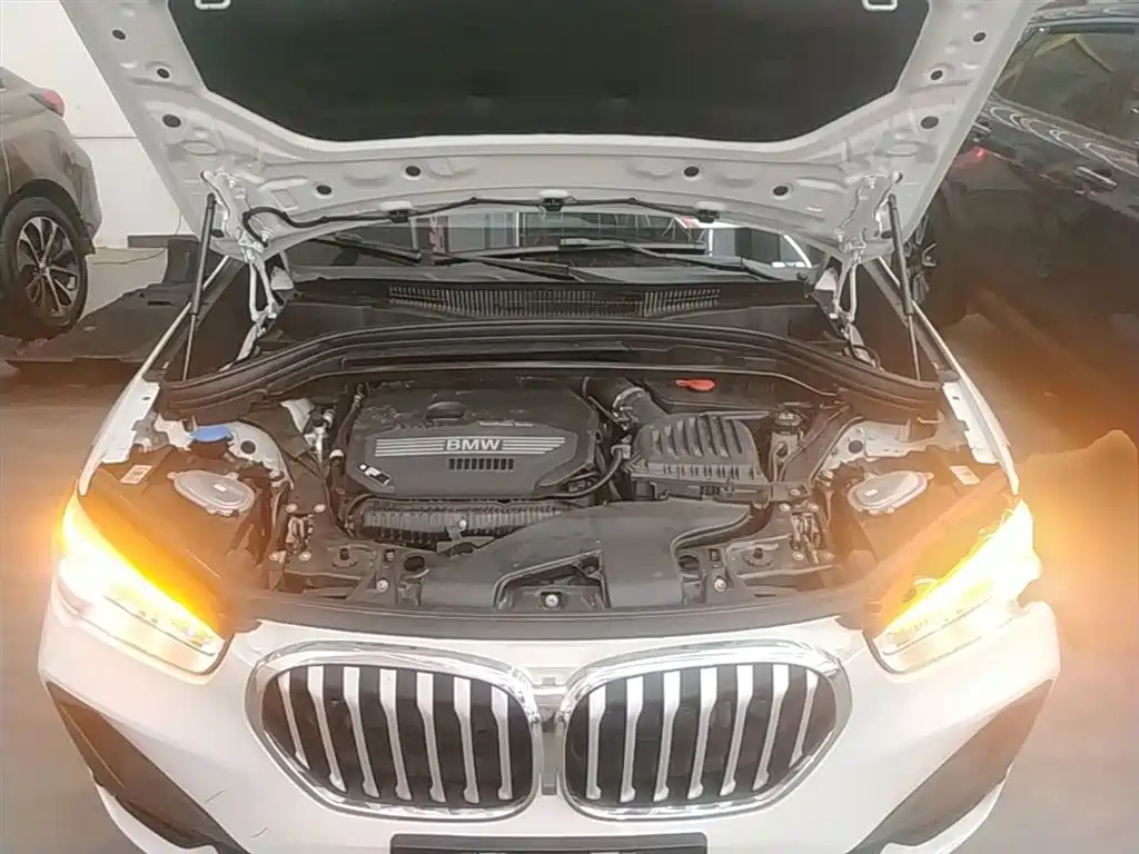 BMW X1 2022 sDrive25Li Leading фото 20