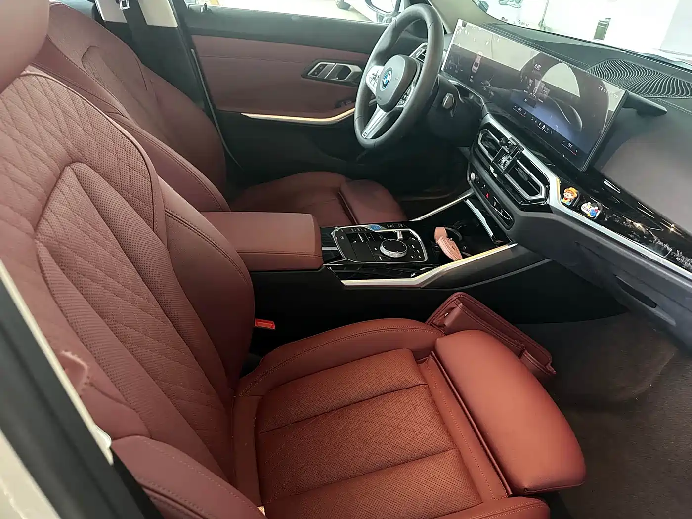 BMW i3 2024 eDrive 35 L фото 11