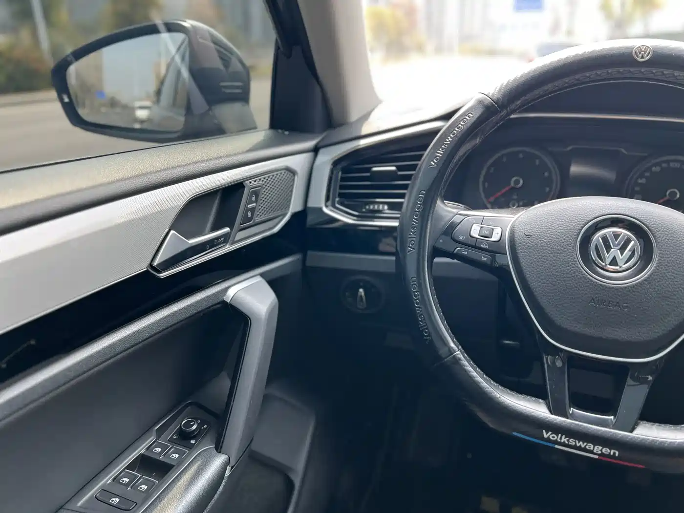 Volkswagen Tayron 2019 330TSI 2WD Luxury China VI фото 9