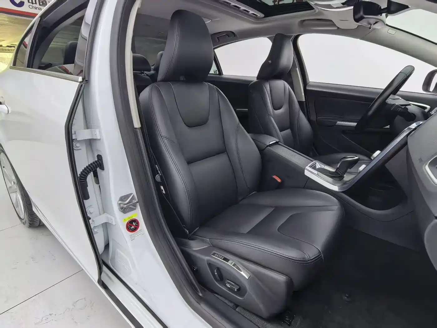 Фото 7 - Volvo S60