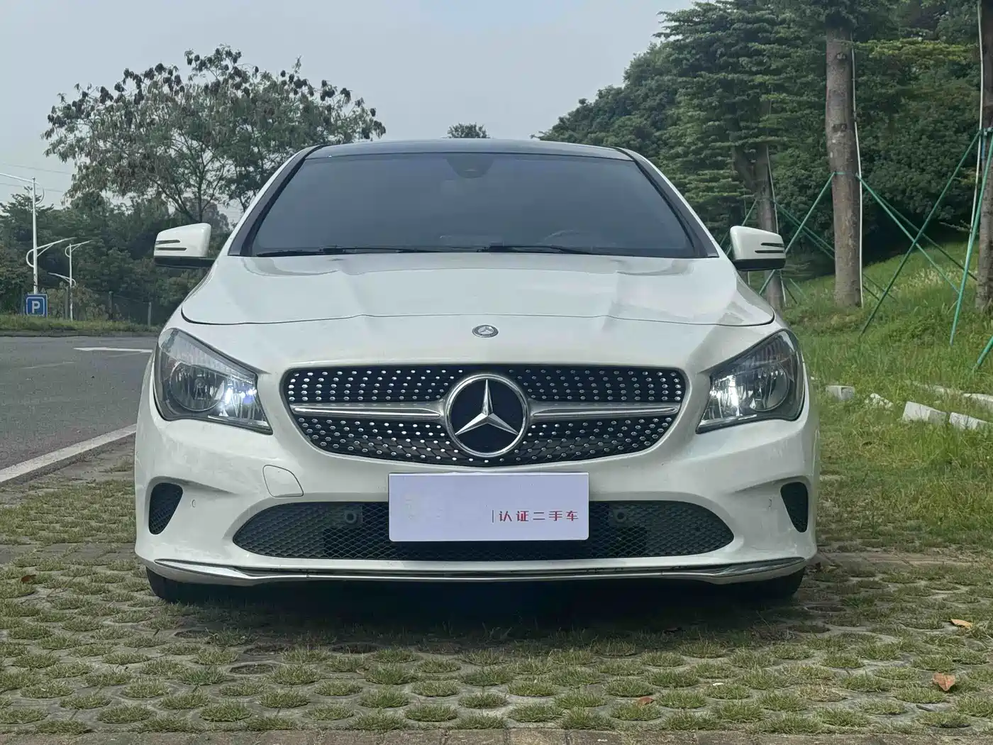 Mercedes-Benz CLA (Import) 2016 CLA 200 Sport фото 3