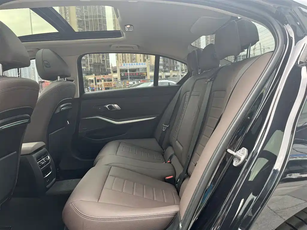 BMW 3 Series 2021 325Li M Sport Night Edition фото 20