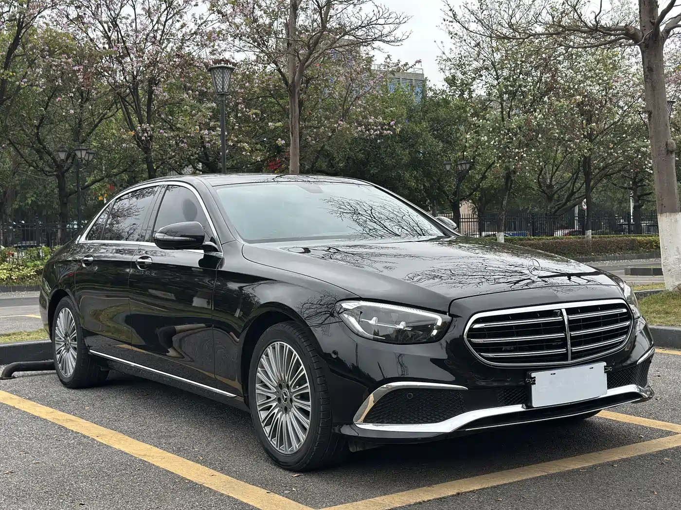  E CLASS