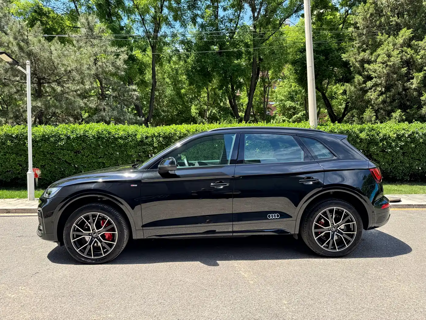 Audi Q5L 2025 45 TFSI Luxury Dynamic фото 3