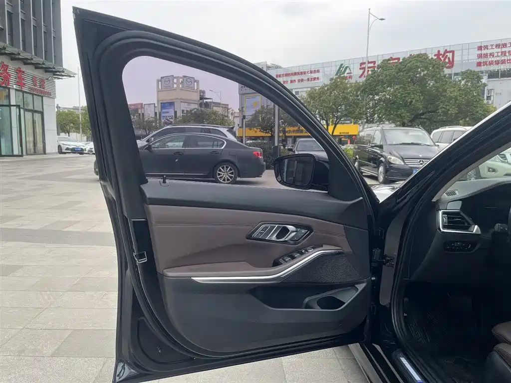 BMW 3 Series 2021 Facelift 325Li M Sport Package фото 13