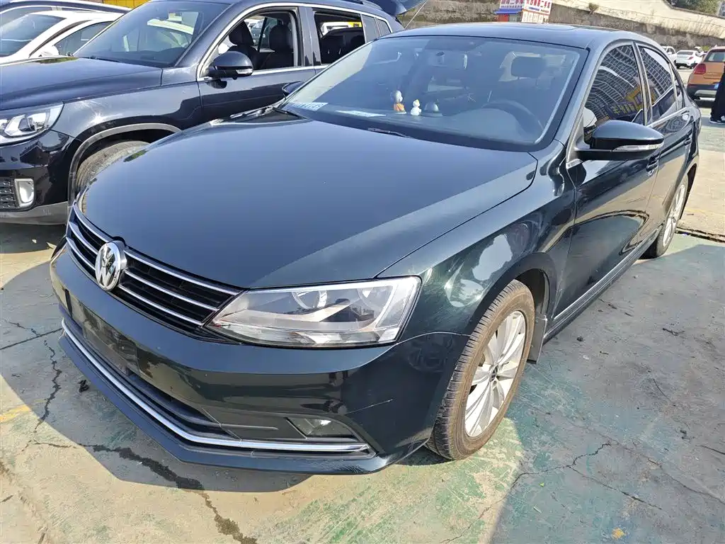 Volkswagen Sagitar 2016 230TSI 25th Anniversary Edition фото 2