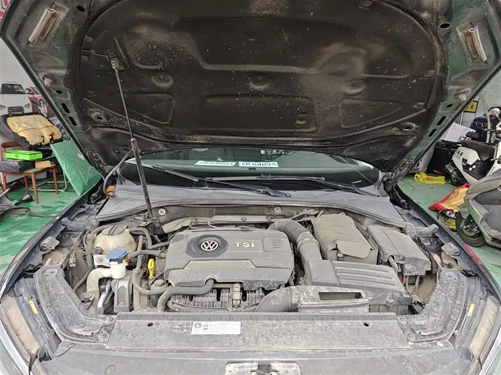 Volkswagen Passat 2016 330TSI DSG Honor Edition фото 20