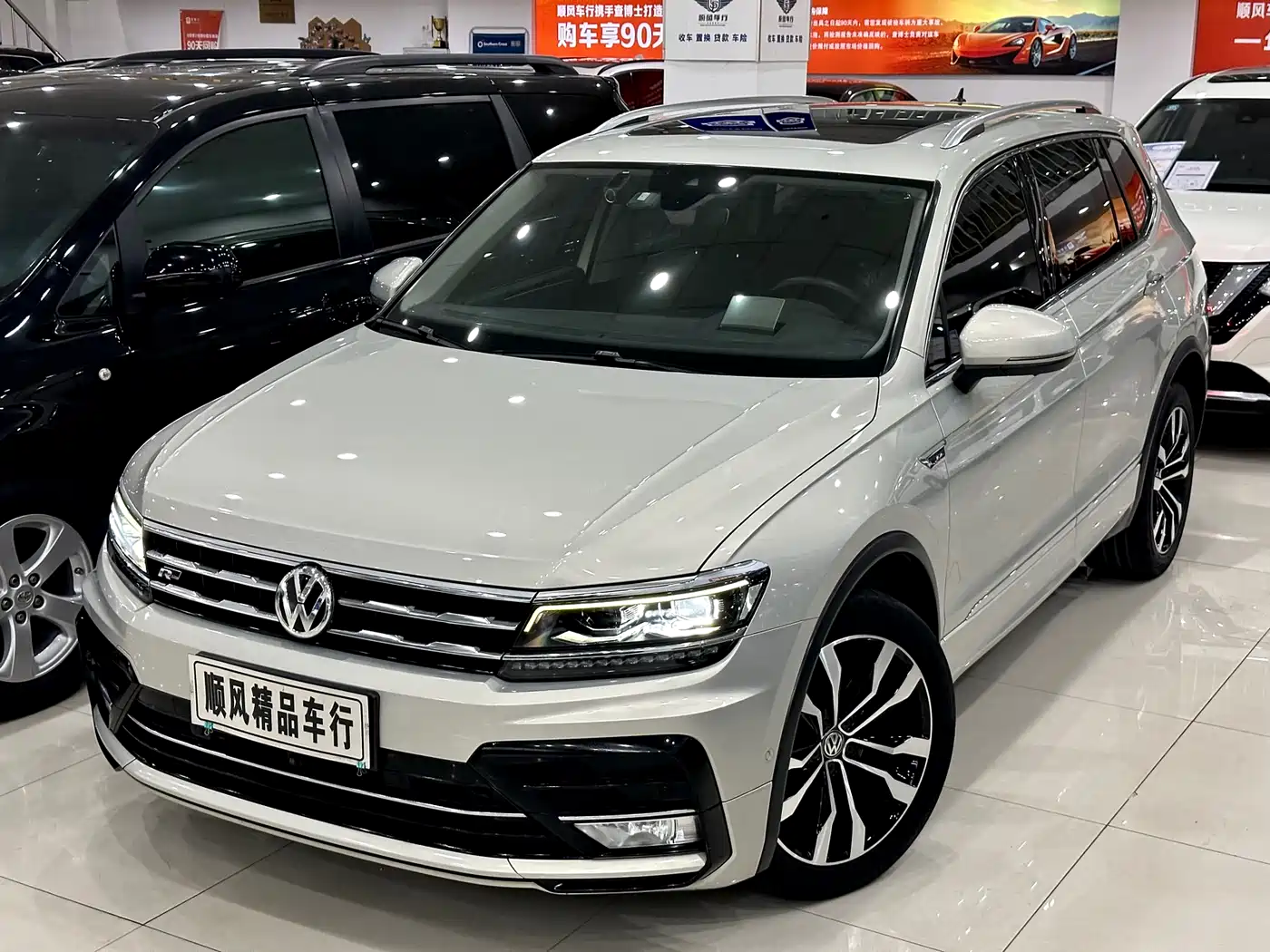 Volkswagen Tiguan L 2019 Edition 380TSI Auto 4WD R-Line Premium Flagship Version China V фото 36