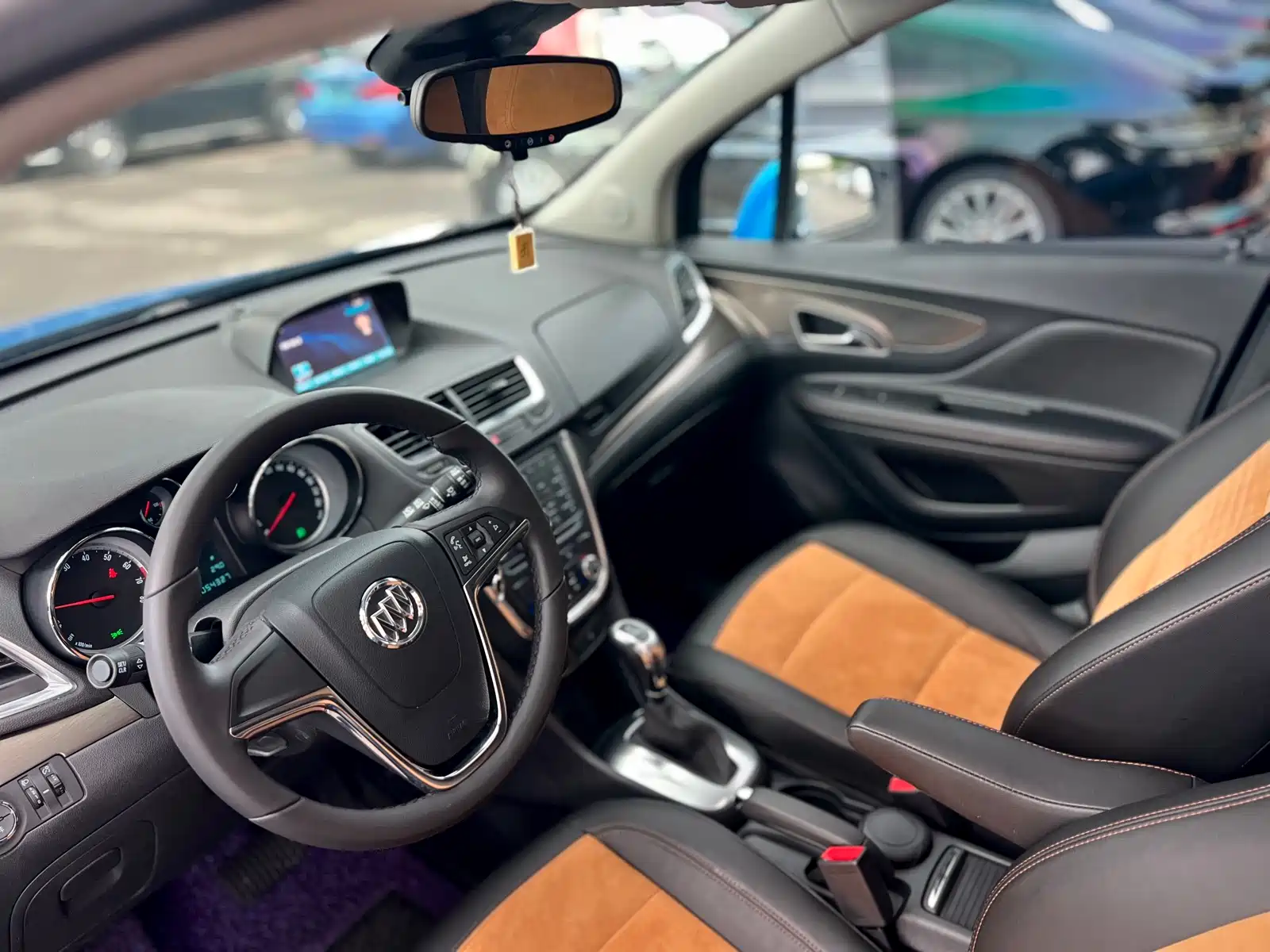 Фото 9 - Buick Encore