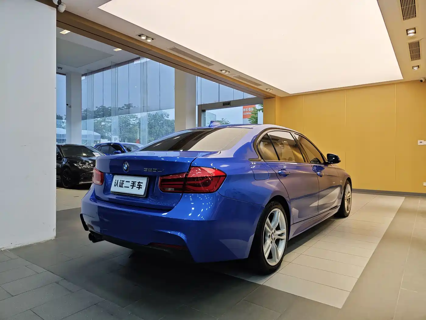 BMW 3 Series 2017 320Li M Sport фото 31