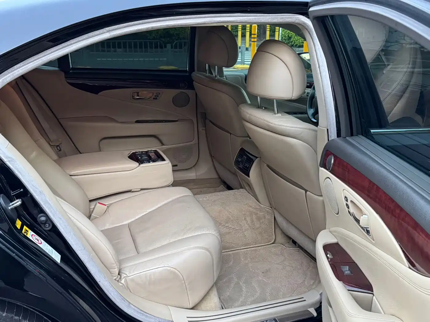 Lexus LS 2006 460L фото 6