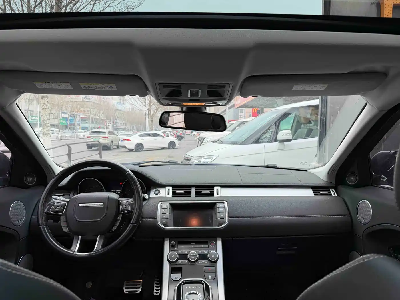 Land Rover Range Rover Evoque (Import) 2013 2.0T 5-door Dynamic Edition фото 5
