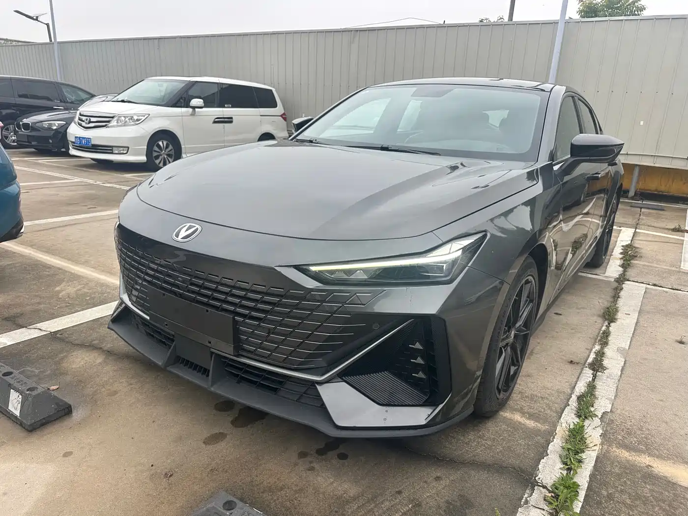 CHANGAN UNI-V