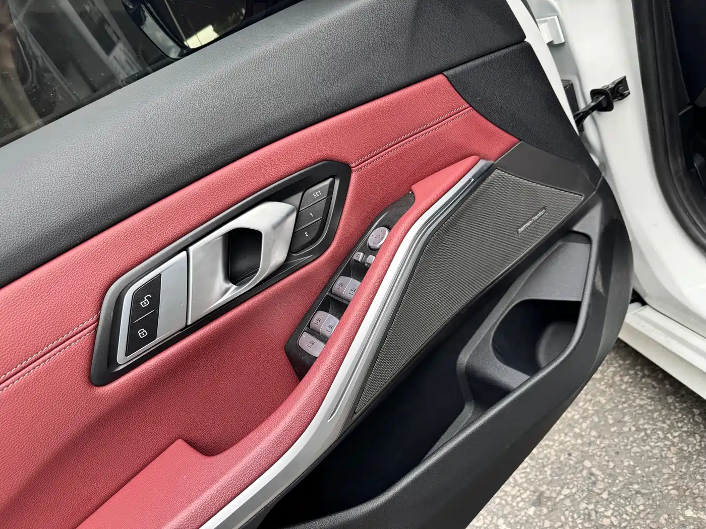 BMW 3 Series 2024 325i M Sport Shadowline Package фото 5