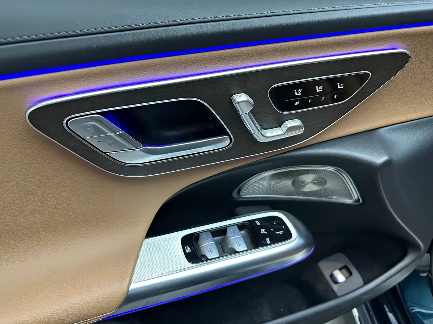 Mercedes-Benz E-Class 2024 Model E 300 L Luxury фото 5