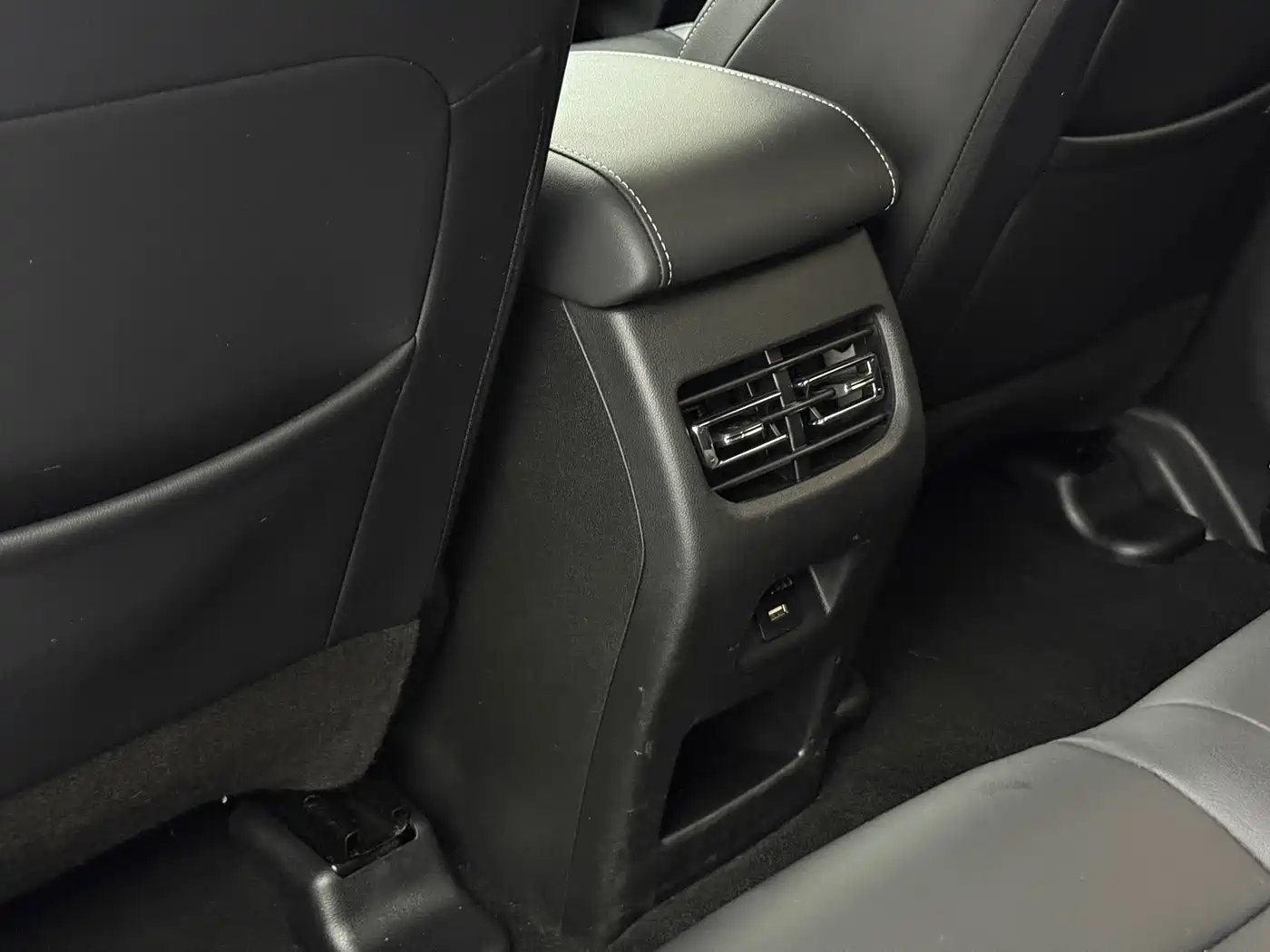 Haval M6 2023 PLUS 1.5T DCT Luxury Smart Connect фото 15