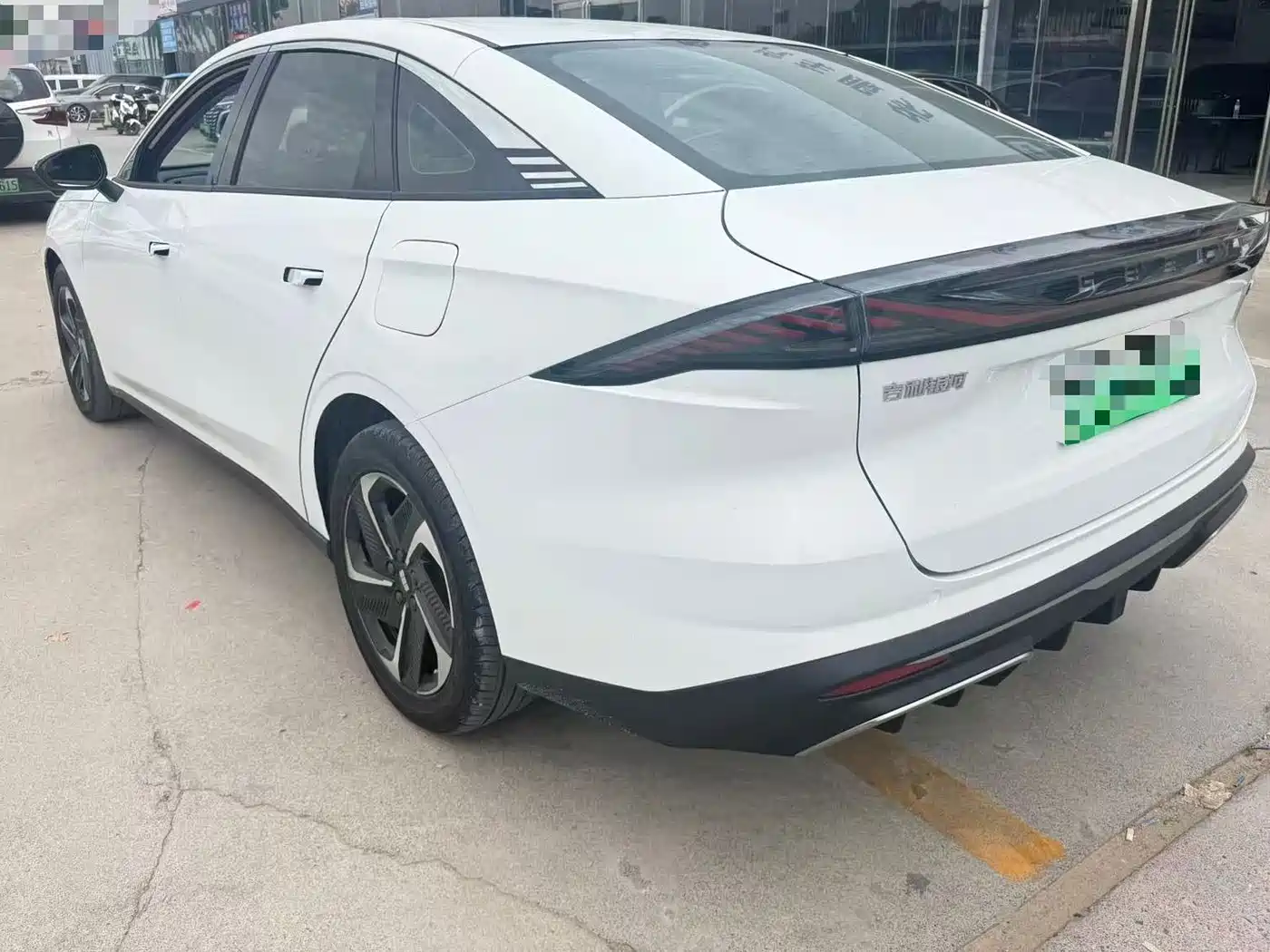 Geely Galaxy Galaxy L6 2023 Model 125km PLUS фото 9