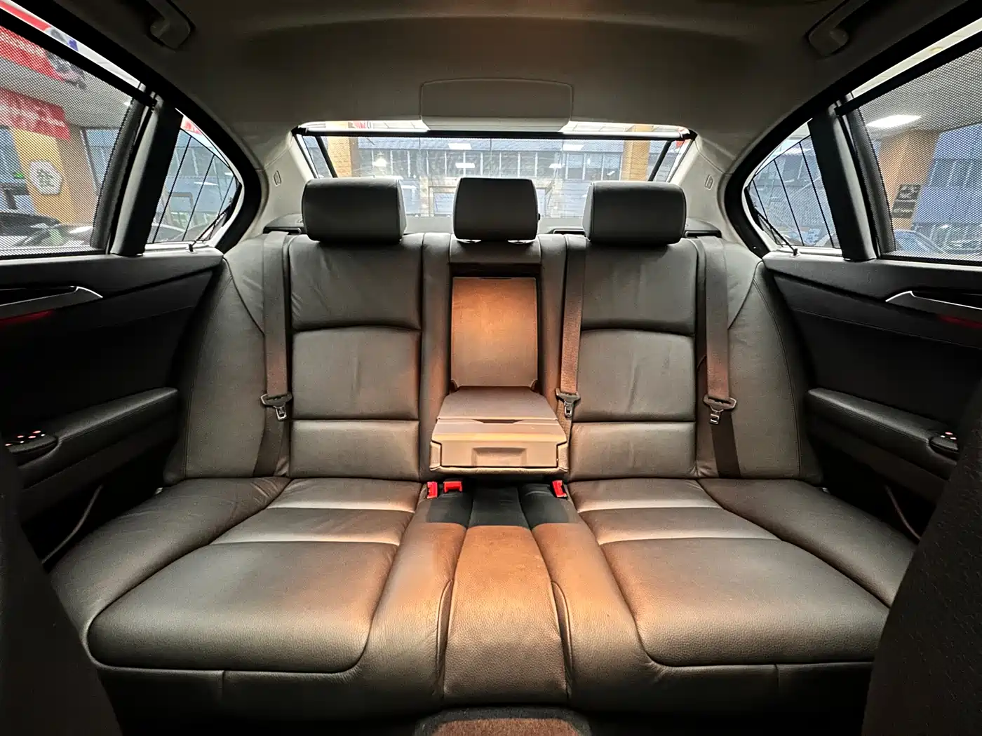 BMW 5 Series 2011 535Li Luxury фото 49
