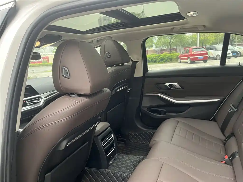 BMW 3 Series 2020 325Li M Sport Package фото 17
