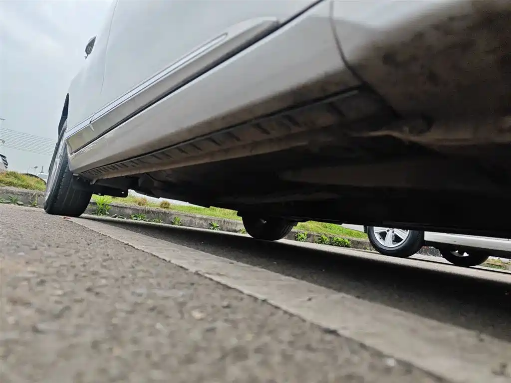 Toyota Corolla 2014 1.6L CVT GL-i фото 21