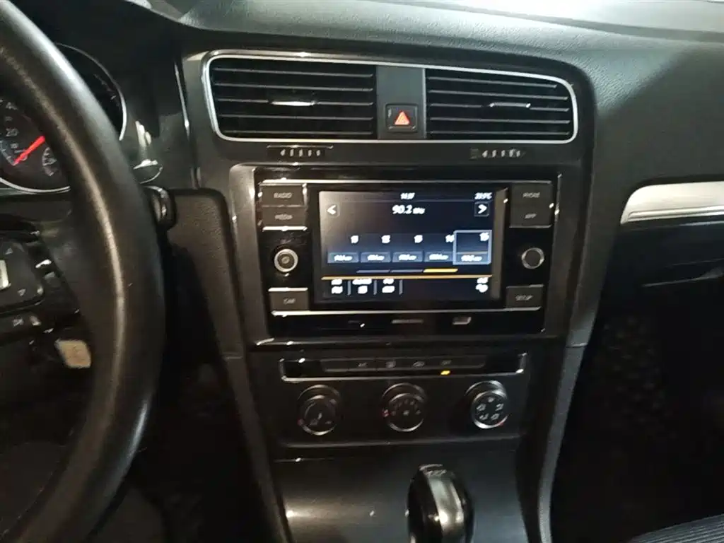 Volkswagen Golf 2018 230TSI Automatic Comfort фото 10