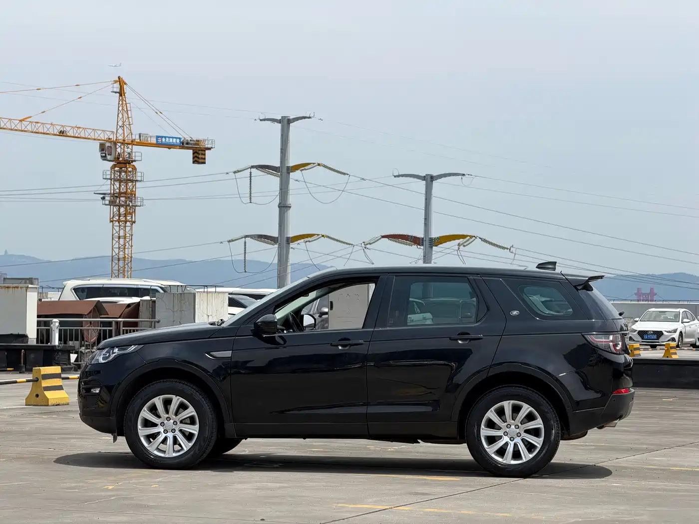 Land Rover Discovery Sport 2018 240PS SE Edition фото 5