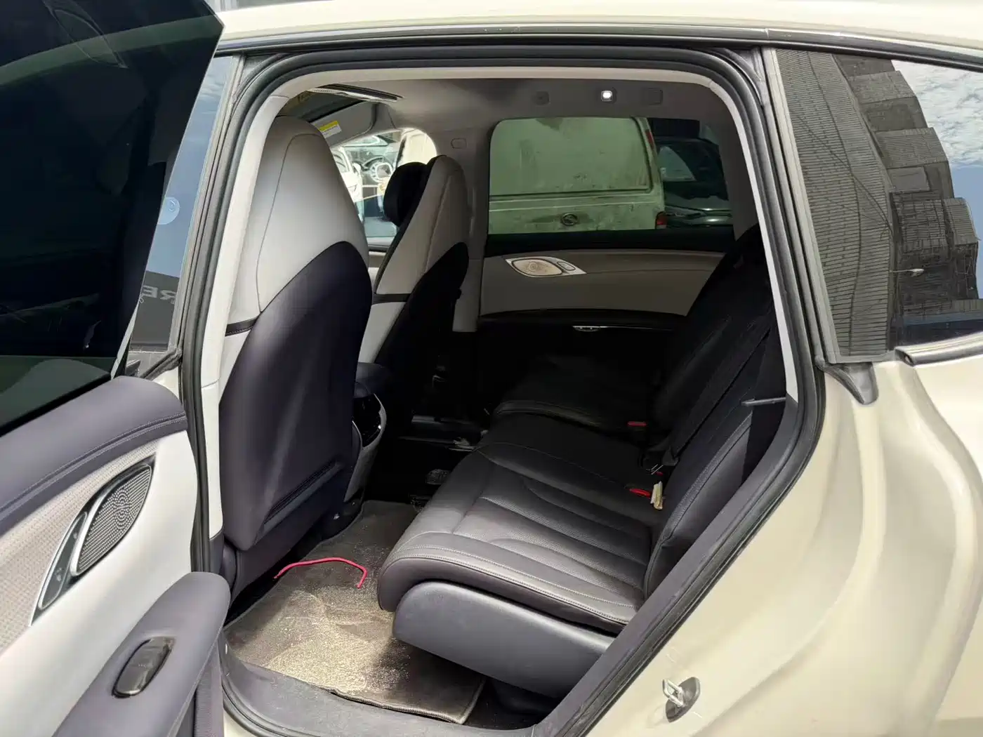 IM Motors IM LS7 2023 Model 90kWh Elite RWD Edition фото 6
