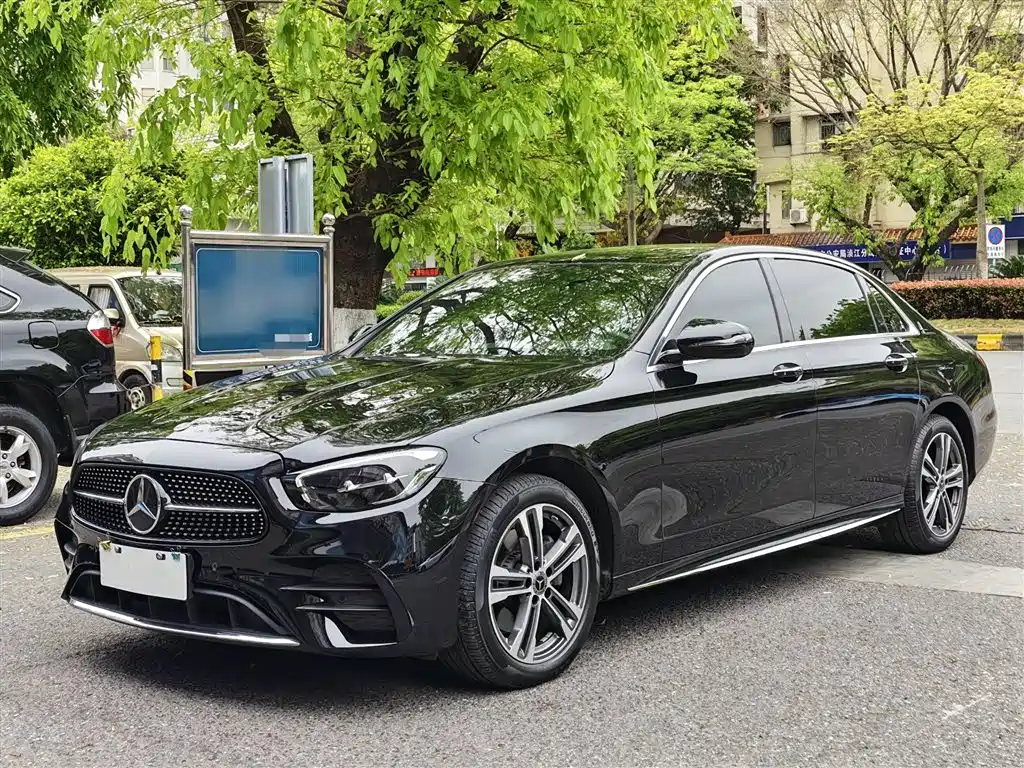 Mercedes-Benz E-Class 2022 Facelift E 260 L Sport фото 2